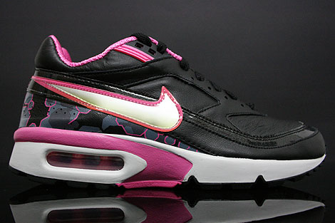 Nike WMNS Air Classic BW "Black/Pink"